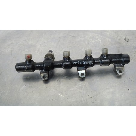 LISTWA WTRYSKOWA HYUNDAI TERRACAN 2.9CRDI 31500-4X500