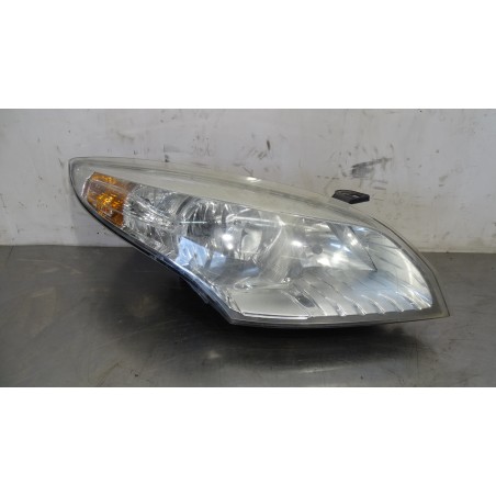 LAMPA PRAWA PRZEDNIA RENAULT MEGANE III 1.5DCI 260100017R 030124420200