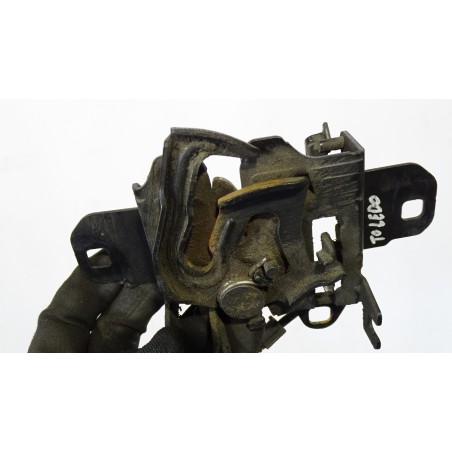 ZAMEK MASKI SEAT TOLEDO II 1.9TDI 1M0823503J/K