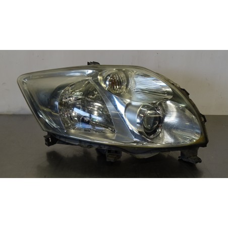 LAMPA PRAWA PRZEDNIA TOYOTA AURIS 2.0D4D 81110-02470