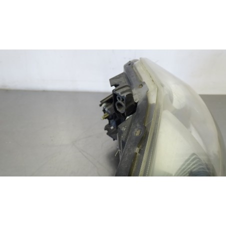 LAMPA PRAWA PRZEDNIA TOYOTA AURIS 2.0D4D 81110-02470