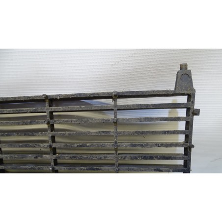 GRILL ATRAPA FIAT 125P 