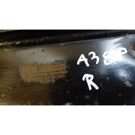 WAHACZ PRAWY PRZÓD AUDI  A3 8P 2.0TDI 30630