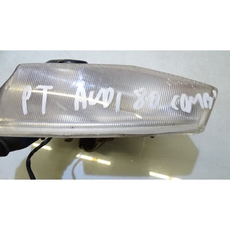 LAMPA PRAWA TYLNA W KLAPIE AUDI 80 B4 2.0 
