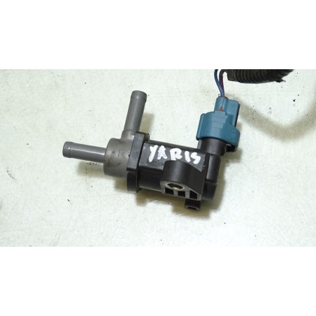 ZAWÓR PODCIŚNIENIA TOYOTA RAV4 II 2.0D4D 90910-12275