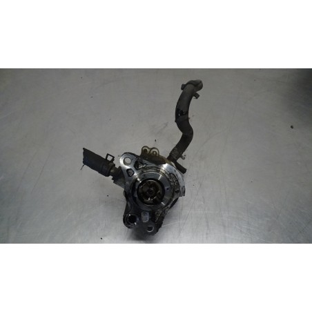 VACUM POMPA TOYOTA RAV4 II 2.0D4D 29300-27020