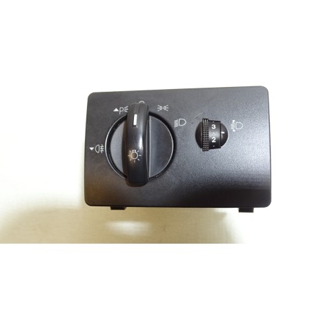 PRZEŁĄCZNIK ŚWIATEŁ FORD FOCUS MK2 1.8TDCI 7M5T-13A024-EA
