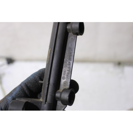 LISTWA WTRYSKOWA VOLKSWAGEN GOLF IV 1.6 037133035H
