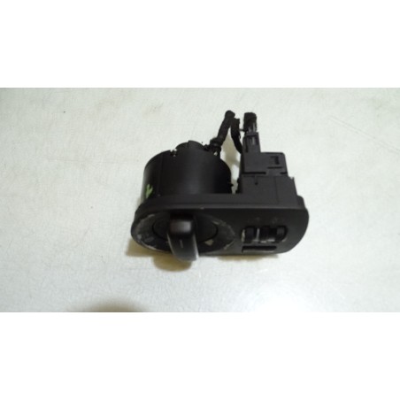 PRZEŁĄCZNIK ŚWIATEŁ AUDI A3 8P 8P1941531G