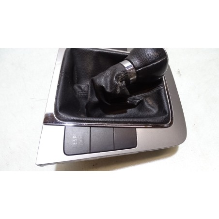 GAŁKA ZMIANY BIEGÓW VOLKSWAGEN PASSAT B6 2.0TDI 3C0711113A 3C0864263