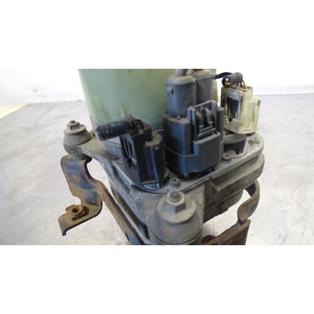 POMPA WSPOMAGANIA FORD FOCUS MK2 1.6TDCI 4M513K514CB