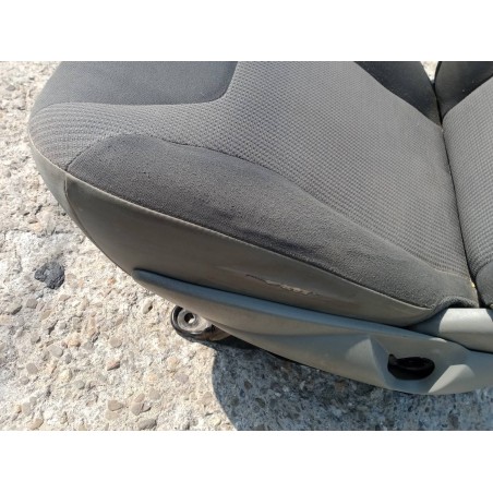 FOTEL KIEROWCY OPEL VIVARO 1.9DCI 