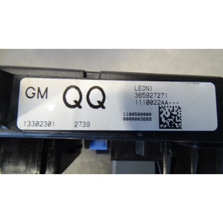 SKRZYNKA BEZPIECZNIKÓW OPEL ASTRA J 1.7CDTI 13302301