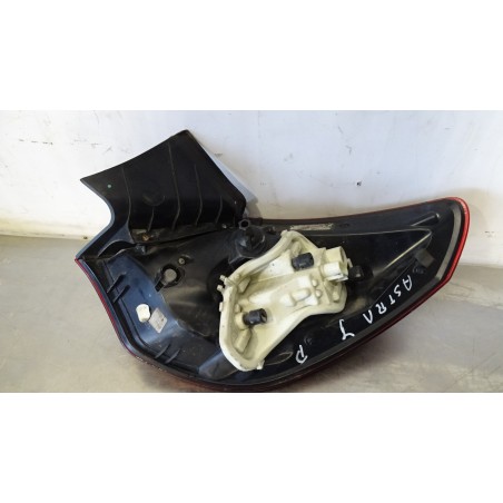 LAMPA PRAWA TYLNA OPEL ASTRA J 1.7CDTI 