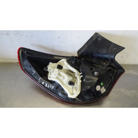 LAMPA PRAWA TYLNA OPEL ASTRA J 1.7CDTI 