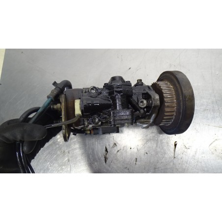 POMPA WTRYSKOWA VOLKSWAGEN LT 35 2.5 074130115B