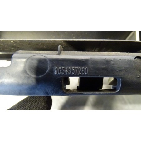 KRATKA ZDERZAKA PRZÓD PEUGEOT 207 1.6VTI SW 9654357280