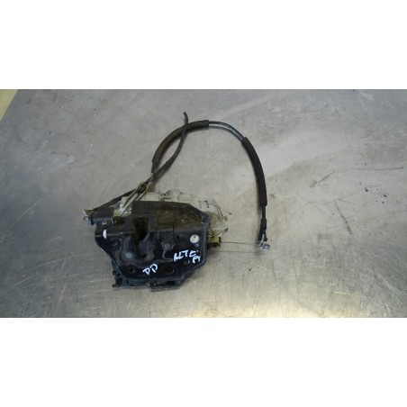 ZAMEK PRAWY PRZÓD DRZWI SEAT ALTEA XL 1.6 1P1837016