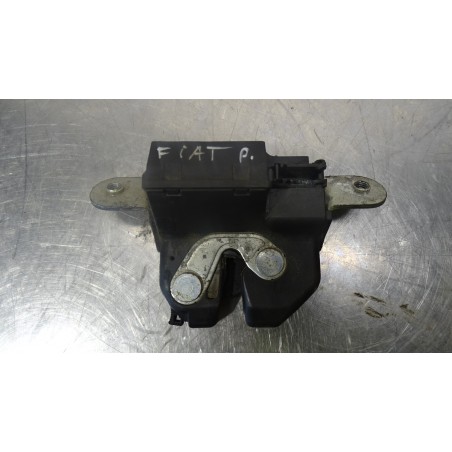 ZAMEK KLAPY BAGAŻNIKA FIAT GRANDE PUNTO 1.4 