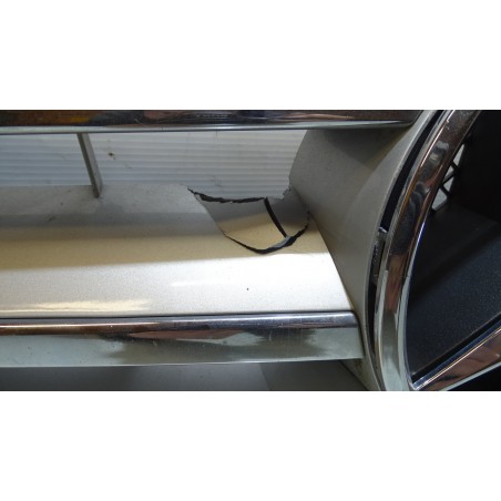 GRILL ATRAPA MERCEDES-BENZ W204 C 200 CDI A2048800023