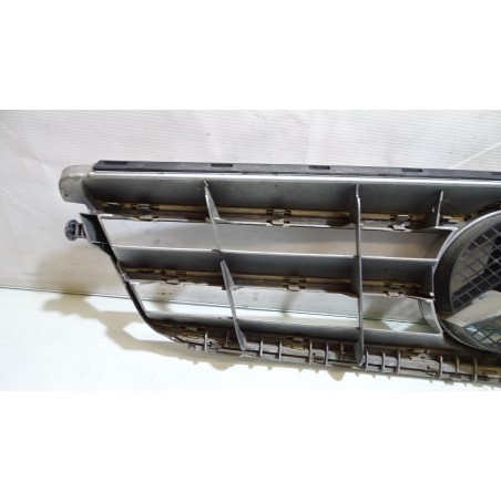 GRILL ATRAPA MERCEDES-BENZ W204 C 200 CDI A2048800023