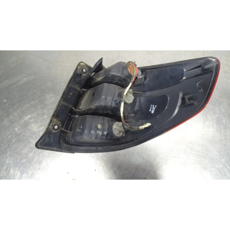 LAMPA LEWA TYLNA SUZUKI SX4 1.9DDIS 220-16684