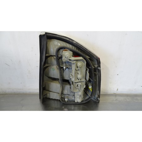 LAMPA LEWA TYLNA OPEL VECTRA C 1.6  13131000