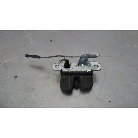 ZAMEK KLAPY BAGAŻNIKA SEAT LEON 1.6 6L6827505A