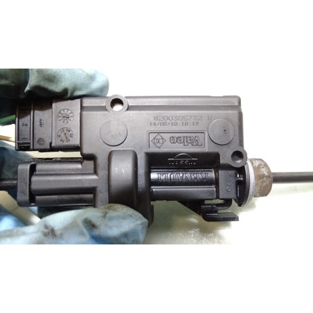 SIŁOWNIK KLAPKI WLEWU PALIWA RENAULT MEGANE III 1.4TCe 8200305732