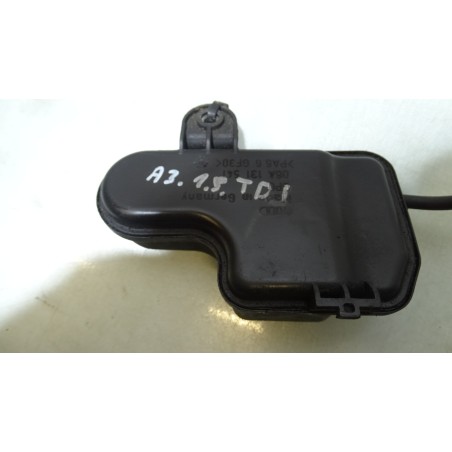 ZBIORNICZEK PODCIŚNIENIA AUDI A3 8L 1.9TDI 06A131541