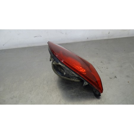 LAMPA LEWA TYLNA W KLAPIE VOLKSWAGEN GOLF VI 1.4 TSI  5K0945093AA