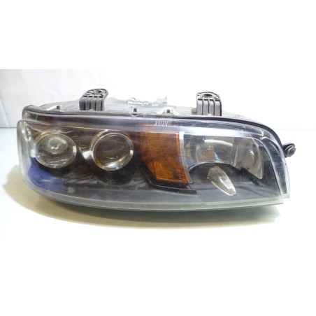 LAMPA PRAWA PRZEDNIA FIAT PUNTO II 1.2 