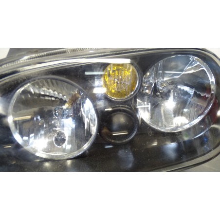 LAMPA LEWA PRZEDNIA VOLKSWAGEN GOLF IV 