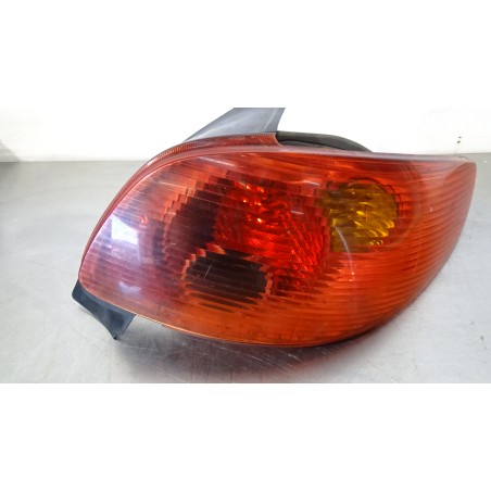 LAMPA PRAWA TYLNA PEUGEOT 206 1.6 