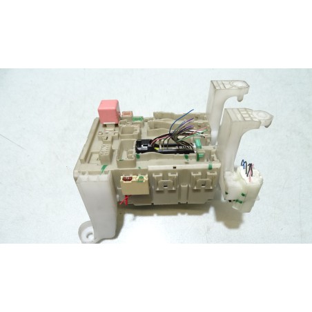 SKRZYNKA BEZPIECZNIKÓW TOYOTA AVENSIS T27 2.0D4D 82730-05150-C