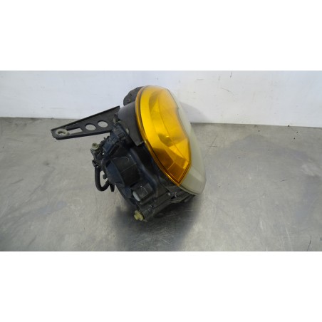 LAMPA PRAWA PRZEDNIA RENAULT MODUS 1.2 8200540239