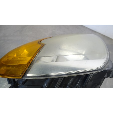 LAMPA PRAWA PRZEDNIA RENAULT MODUS 1.2 8200540239
