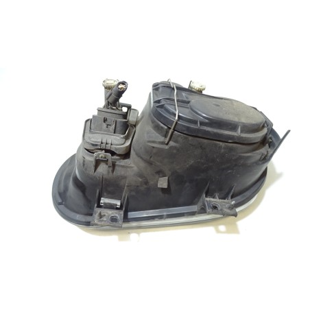 LAMPA PRAWA PRZEDNIA VOLKSWAGEN GOLF IV 1.9TDI 