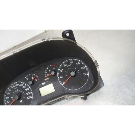 LICZNIK FIAT GRANDE PUNTO 1.4 51701536