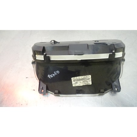 LICZNIK FIAT GRANDE PUNTO 1.4 51701536
