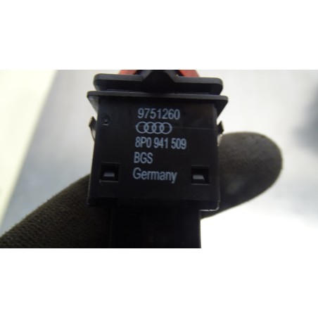 PRZEŁĄCZNIK ŚWIATEŁ AWARYJNYCH AUDI A3 8P 2.0TDI 8P0941509
