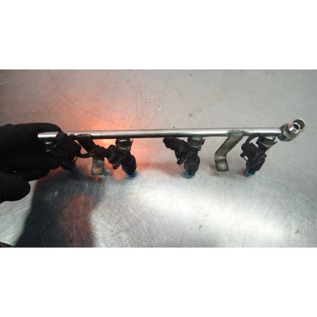 LISTWA WTRYSKOWA OPEL ZAFIRA B 1.6 9270687 55576400