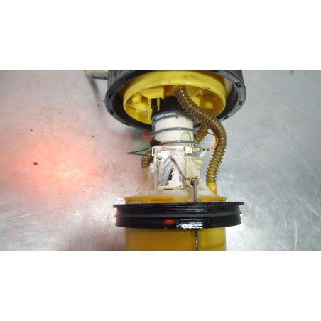 POMPA PALIWA FORD FOCUS C-MAX 1.6 3M51-9275
