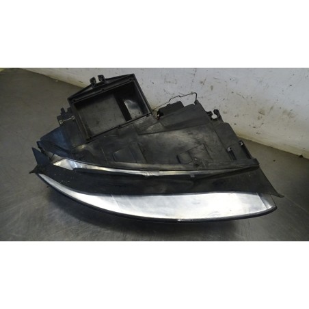 LAMPA LEWA PRZEDNIA AUDI A4 B6 1.9 