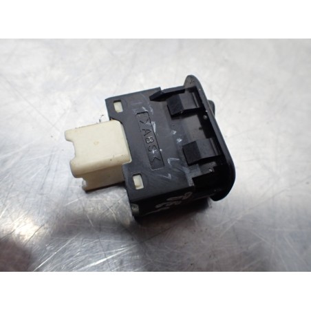 PRZEŁĄCZNIK NAPĘDÓW DAIHATSU TERIOS 1.3