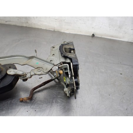 ZAMEK KLAPY BAGAŻNIKA DAIHATSU TERIOS 1.3 