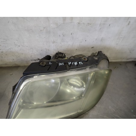 LAMPA LEWA PRZEDNIA VOLKSWAGEN PASSAT B5 FL 1.9 3B0941015AN