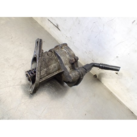 VACUM POMPA VOLKSWAGEN T4 2.4D 074145100A