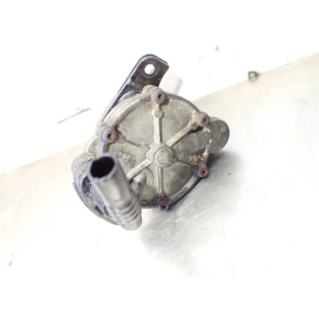 VACUM POMPA VOLKSWAGEN T4 2.4D 074145100A