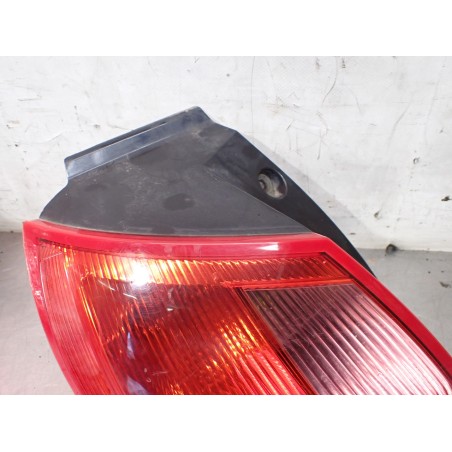 LAMPA LEWA TYLNA MITSUBISHI COLT CZ3 1.3 MR957365